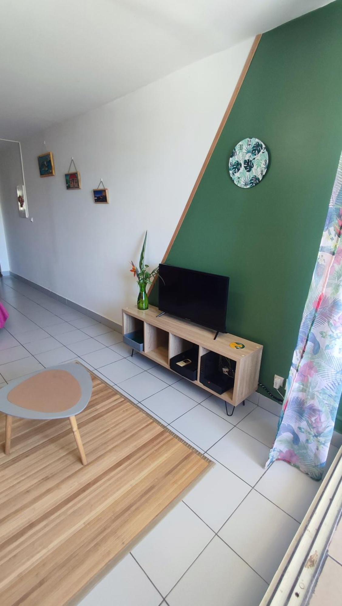 Les Franciseas Apartman Saint-Gilles-les Bains Kültér fotó